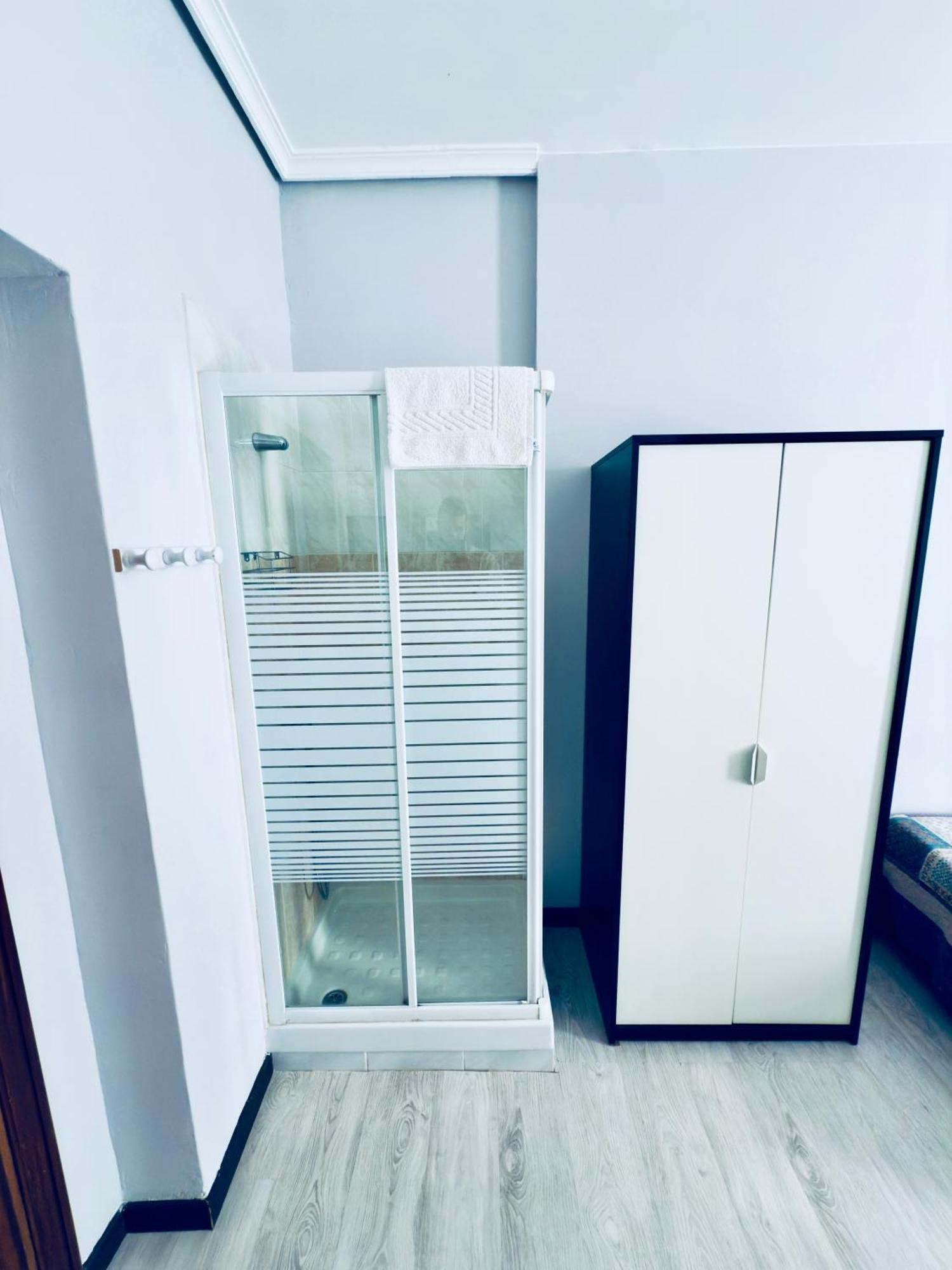 Hostal Conde De Alba — Fotos 1